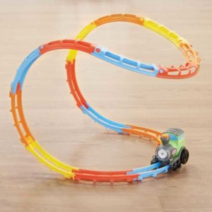 638916-toy-tumble-train-tracks_xalt3